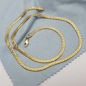Unique 18K Yellow Gold Designer Diamond Cut Flat Herringbone Chain Necklace
